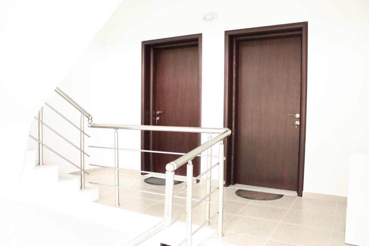 Alexandra'S Apartments Саранде Екстериор снимка