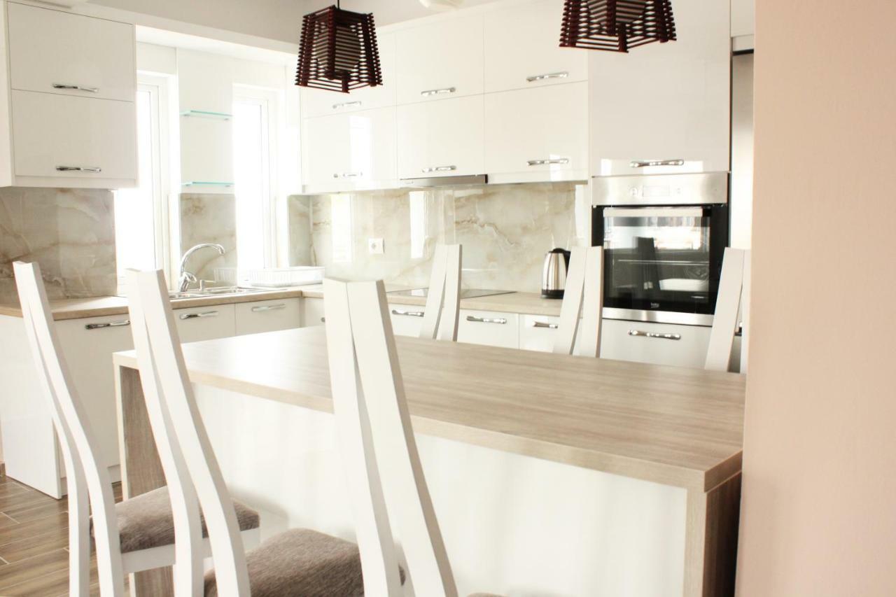 Alexandra'S Apartments Саранде Екстериор снимка