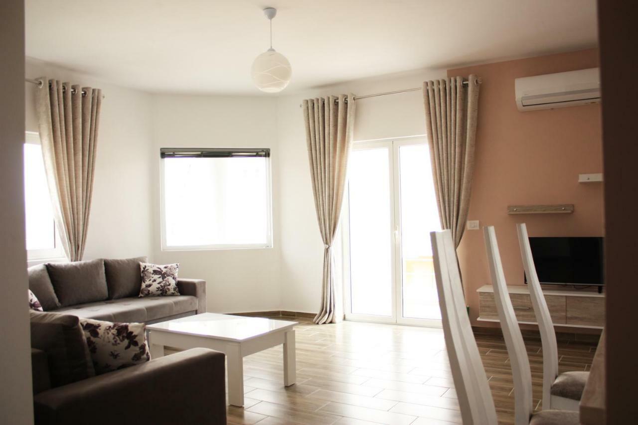 Alexandra'S Apartments Саранде Екстериор снимка