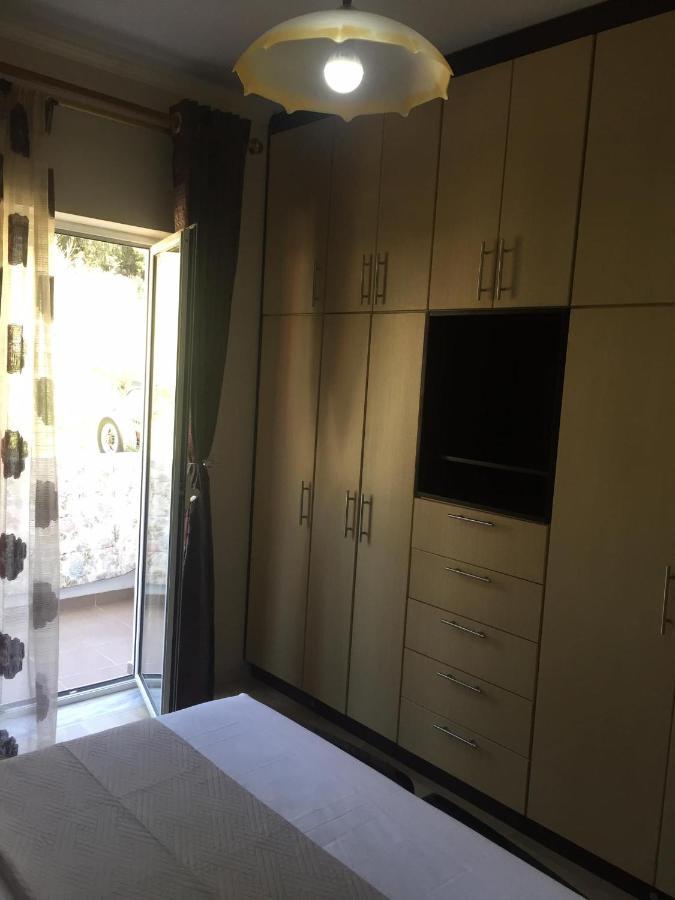 Alexandra'S Apartments Саранде Екстериор снимка