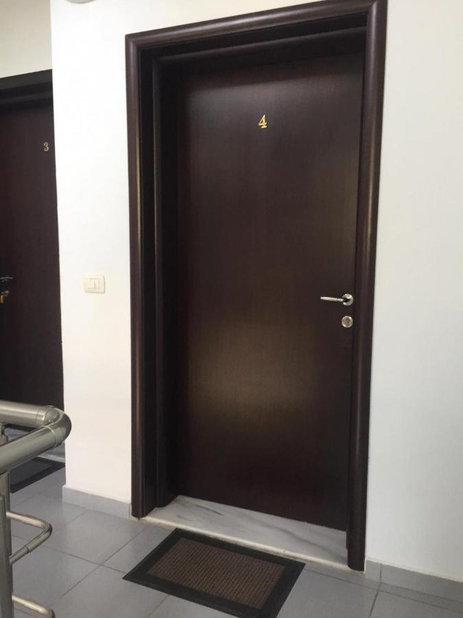 Alexandra'S Apartments Саранде Екстериор снимка